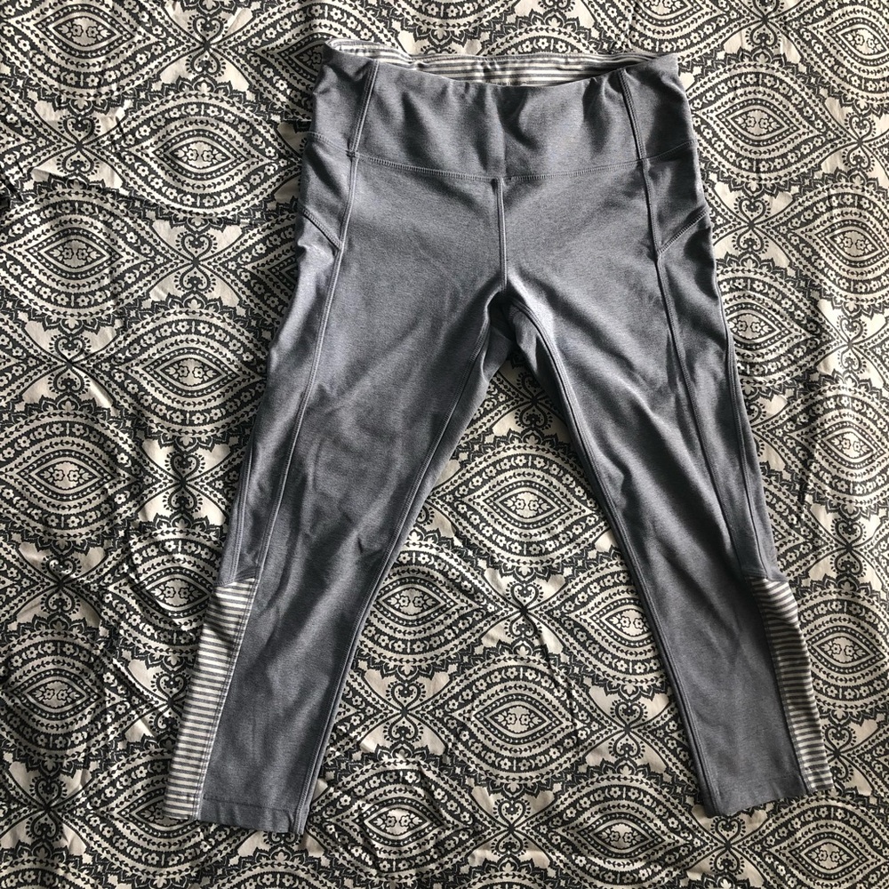 MPG Capri Leggings Size: Small